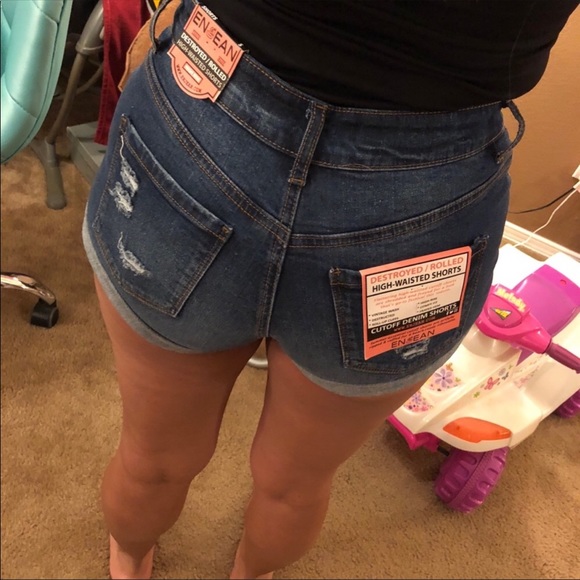 Fashion Nova Shorts - Picture 5 of 5